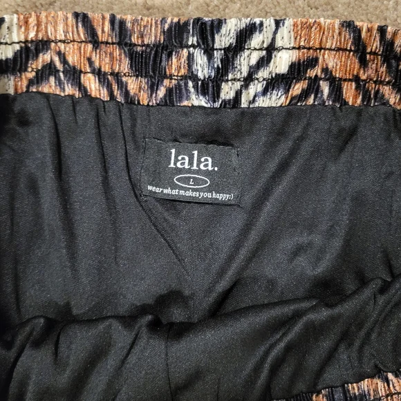 Tiger Plisse Long Sleeve Top With Bottoms Set - Picture 6 of 6